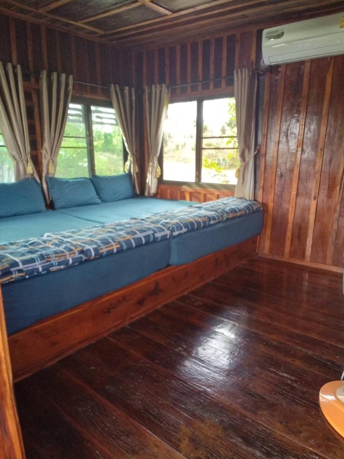 Phu Aram Khao Kho Resort Стая снимка